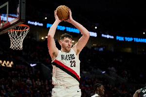 小小里程碑！克林根连中三分 生涯总得分突破1000分大关