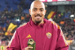 梅开二度！马伦当选罗马vs卡利亚里全场最佳球员