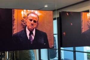 光发一条不过瘾！老詹锻炼的同时连续发布多条《教父》片段动态！