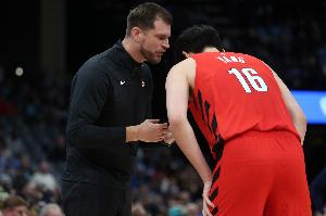 解说：斯普利特只会看数据 那还不如上AI 以后教练被AI替代就赖他