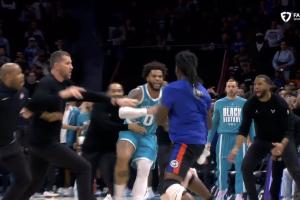 惯犯！长期禁赛？薪资专家：我们将很长时间见不到斯图尔特！