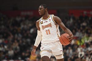 媒体人：若迪亚洛能够保持冷静 这赛季他还能带山西再往上走一走