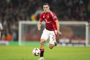 舍伍德：乌加特、齐尔克泽和舍什科，他们全都不配穿上曼联球衣