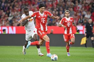 巴拉克：过去几周金玟哉表现出色，落选大名单确实会让他难受