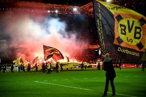 德媒：多特年度总收入达2.464亿欧，电视转播权1.046亿欧