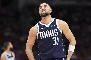 场均11.6分2.4板！今天独行侠客战太阳 克莱轮休不会出战